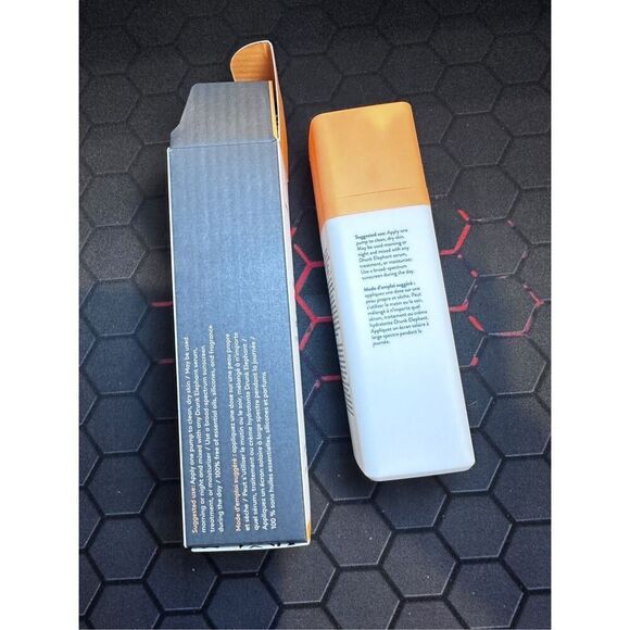 Drunk Elephant C-Luma Hydrabright Gentle Hydrating Vitamin C Serum 30ml - Picture 3 of 6
